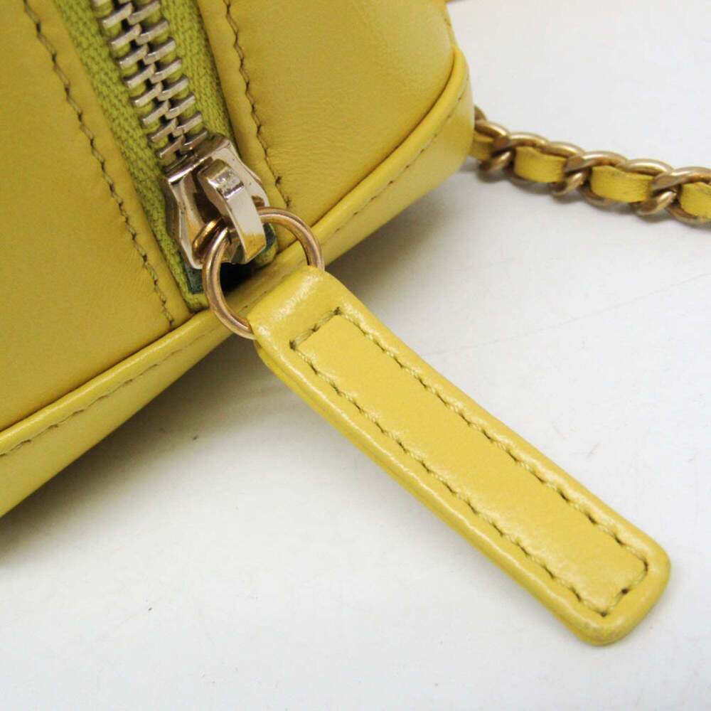 CHANEL Yellow Leather Shoulder Bag - Picture 15 of 16